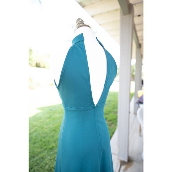 Retro 70s Halter Maxi Dress - Picture 8 of 9